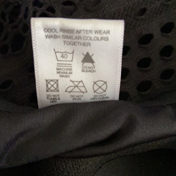 SURENOW Womens Black Mesh 1 Pc SwimSuit Size Medium NWT - Picture 4 of 10